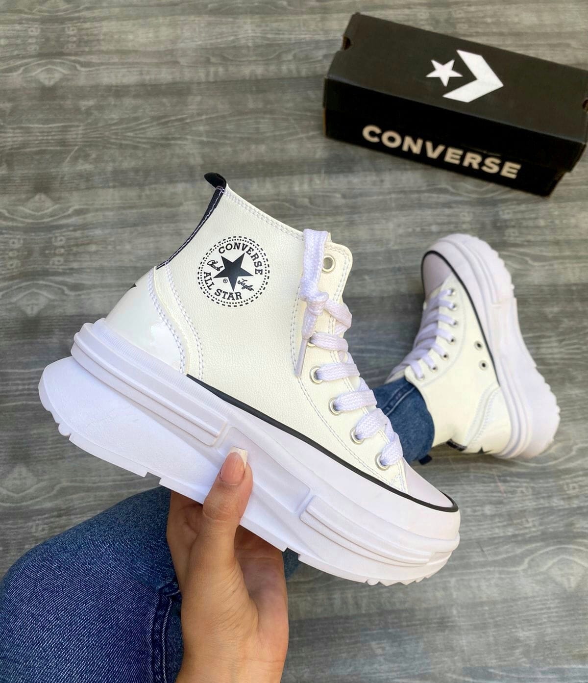 BOTA CONVERSE